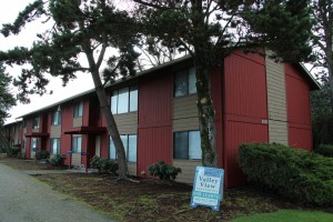 Valley View Apartments for sale in Longview, Washington, listed by Bernard Gehret